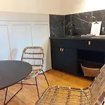 Tauber 아파트